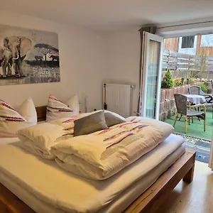 I24rooms - Gaestezimmer Mit Eigenem Garten Appartement
